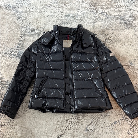 Moncler Jackets & Blazers - Moncler Womens Black Puffer Coat